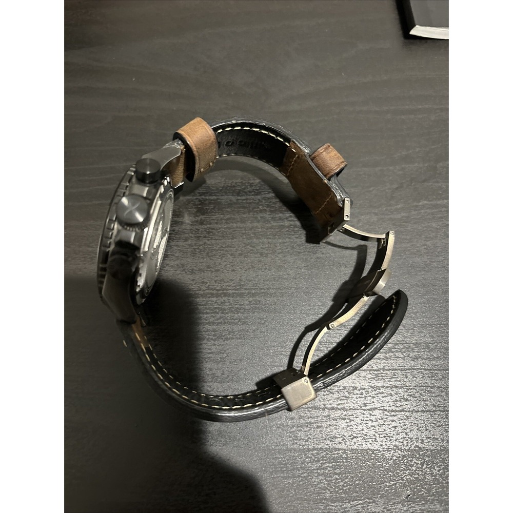 Timecode Everest 1953 TC-1004-05 Leather Band Chronograph Watch Need New Battery - Picture 6 of 8